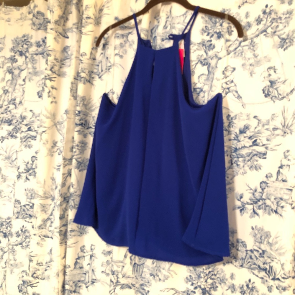 Pretty blue top...NWT - Picture 2 of 3